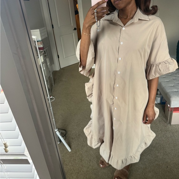 Women's Beige Ruffle Button-Down Dress - Picture 5 of 10